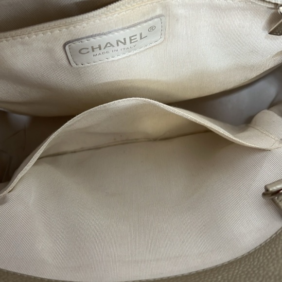 CHANEL CAVIAR SHOPPING TOTE ๐ - Picture 13 of 16